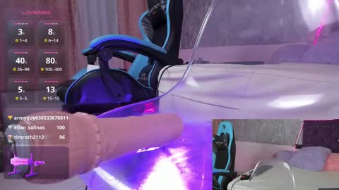 lia_little18 online show from 02/01/25, 10:26