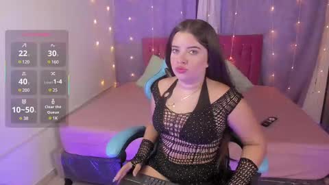 lia_little18 online show from 02/02/25, 04:26