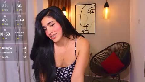 Snapshot of lia_mar_ chatting on 06/11/26, 12:32 LIA online show from 06/11/26, 12:32