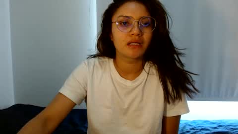 Snapshot of lia_miracle chatting on 06/12/26, 08:30 lia_miracle online show from 06/12/26, 08:30