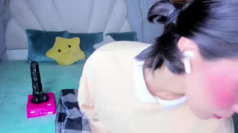 Lia online show from 03/28/26, 09:03