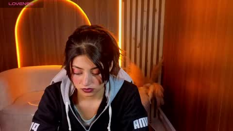 Snapshot of lia_queen_tx chatting on 05/06/26, 02:40 Online 1400 - 2100 online show from 05/06/26, 02:40