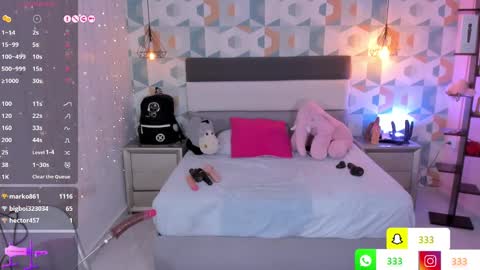Snapshot of lia_roux1 chatting on 03/12/25, 01:47 Camila online show from 03/12/25, 01:47