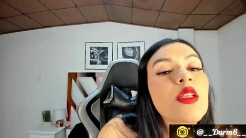 Snapshot of lia_simons chatting on 02/20/25, 02:51 Alejandra online show from 02/20/25, 02:51