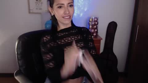 Laura online show from 12/13/24, 04:11