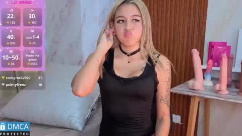 lia summer1 online show from 09/08/25, 07:13