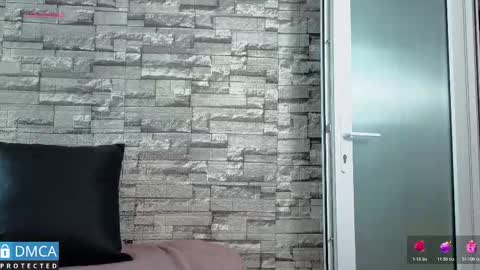 lia summer1 online show from 01/17/26, 06:44