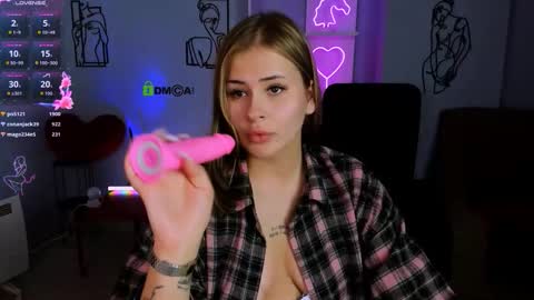 Lia online show from 10/05/25, 12:53