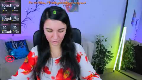 Lia online show from 10/08/25, 12:14