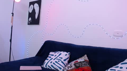lia_tgn online show from 10/10/25, 07:02