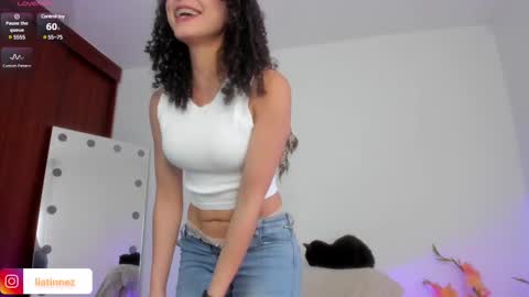 Lia online show from 02/23/25, 09:37