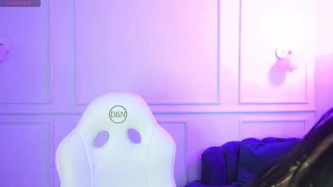 LIA  online show from 04/19/26, 03:28