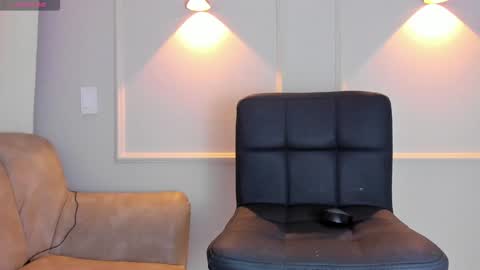 Snapshot of lia_walton__ chatting on 12/19/24, 03:08 liz walton online show from 12/19/24, 03:08