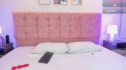 Snapshot of liaa_18 chatting on 02/15/25, 05:41 Liaa online show from 02/15/25, 05:41