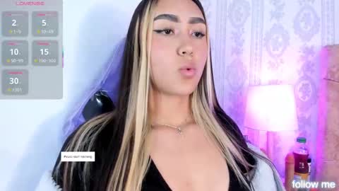 Snapshot of liaa_18 chatting on 10/04/25, 05:27 Liaa online show from 10/04/25, 05:27