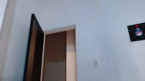   lia  online show from 01/25/25, 07:28