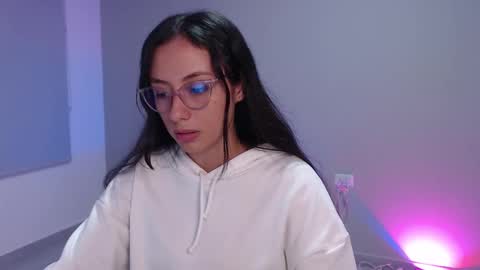   lia  online show from 01/07/26, 12:13