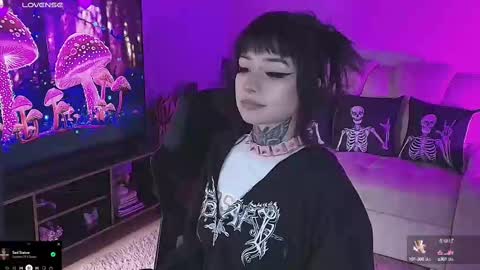 Snapshot of liaa_rodriguezz chatting on 02/13/25, 04:50 Liaa online show from 02/13/25, 04:50