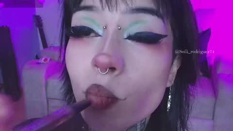 Snapshot of liaa_rodriguezz chatting on 02/20/25, 12:52 Liaa online show from 02/20/25, 12:52