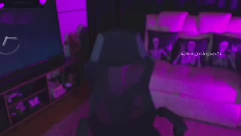 Snapshot of liaa_rodriguezz chatting on 03/01/25, 12:17 Liaa online show from 03/01/25, 12:17