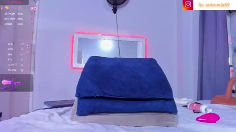 Antonela online show from 02/20/25, 05:29