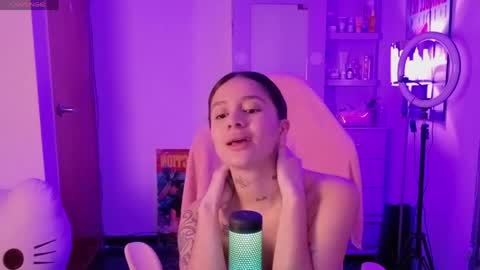 Lia Butera online show from 04/28/26, 02:27