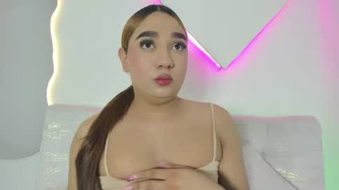 Snapshot of liacampbell__ chatting on 06/15/26, 08:55 La online show from 06/15/26, 08:55
