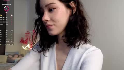 Lia  online show from 03/22/26, 10:40