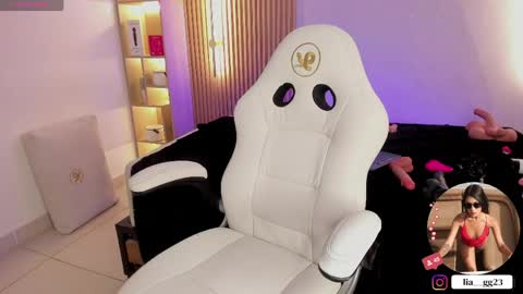 Liah online show from 04/21/26, 01:42