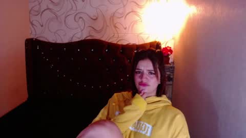 Snapshot of liaharrys chatting on 02/26/25, 12:05  Lia  online show from 02/26/25, 12:05
