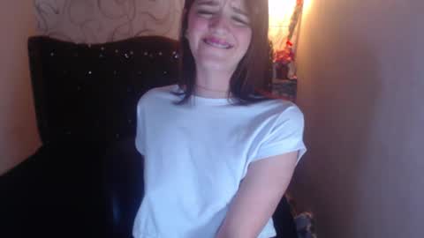 Snapshot of liaharrys chatting on 03/08/25, 06:47  Lia  online show from 03/08/25, 06:47