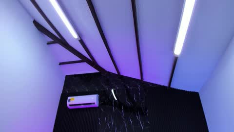 Snapshot of liahfontaine chatting on 10/30/25, 11:11 Liah Fontaine online show from 10/30/25, 11:11