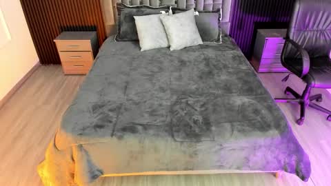 Snapshot of liahfontaine chatting on 11/10/25, 11:31 Liah Fontaine online show from 11/10/25, 11:31