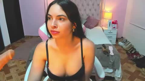 Liah online show from 03/11/25, 05:27