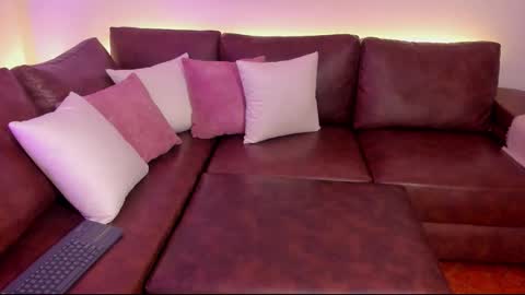 Liah online show from 10/16/25, 02:01