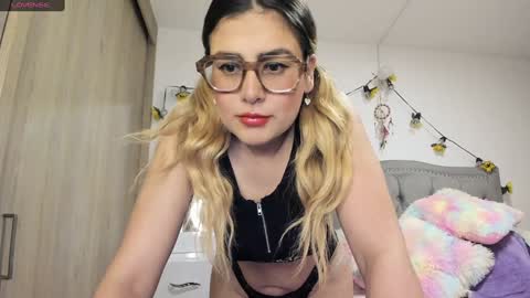 Snapshot of liahkimi chatting on 02/26/25, 01:00 Lia  online show from 02/26/25, 01:00