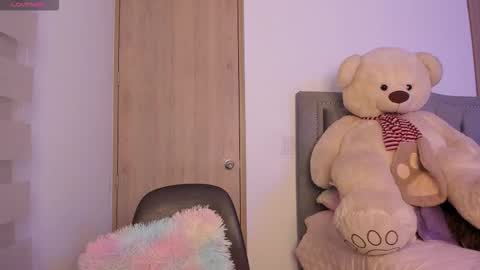 Snapshot of liahkimi chatting on 10/03/25, 11:46 Lia  online show from 10/03/25, 11:46