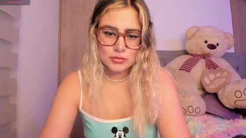 Snapshot of liahkimi chatting on 10/06/25, 10:51 Lia  online show from 10/06/25, 10:51