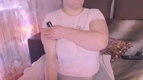 miss Lia  colection for travel online show from 12/08/24, 07:11