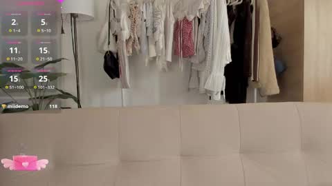 Snapshot of liajohnsons_ chatting on 04/30/26, 12:39 Lia Johnsons online show from 04/30/26, 12:39