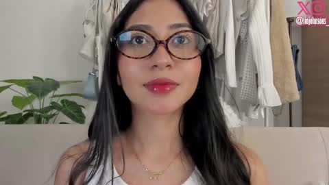 Snapshot of liajohnsons_ chatting on 06/01/26, 02:02 Lia Johnsons online show from 06/01/26, 02:02