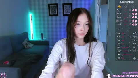 lialilia online show from 09/23/25, 08:28