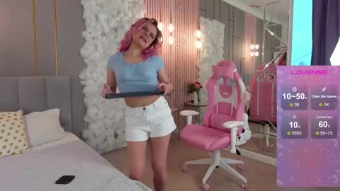 lialoran online show from 02/11/25, 06:30