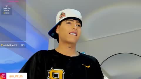 Liam online show from 11/12/25, 04:51