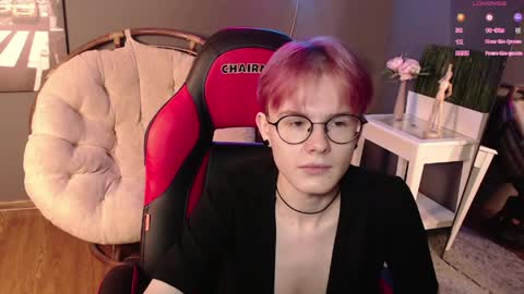 Snapshot of liam_blair chatting on 06/07/26, 05:44 LIAM online show from 06/07/26, 05:44