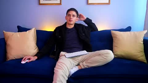 Liam online show from 12/09/24, 06:03