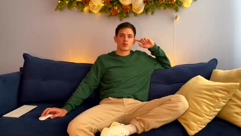 Liam online show from 12/29/24, 05:12