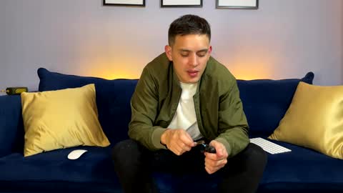 Liam online show from 01/14/25, 03:11