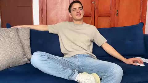 Liam online show from 10/26/25, 02:12