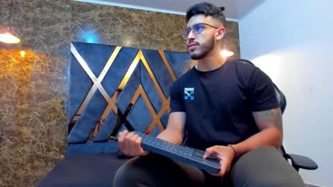 LIAM KLEIN online show from 09/24/25, 11:24